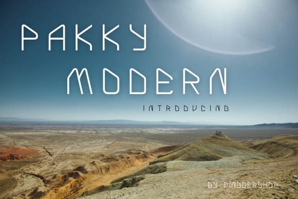 Pakky Modern: A Fresh Display Font for Memorable Branding